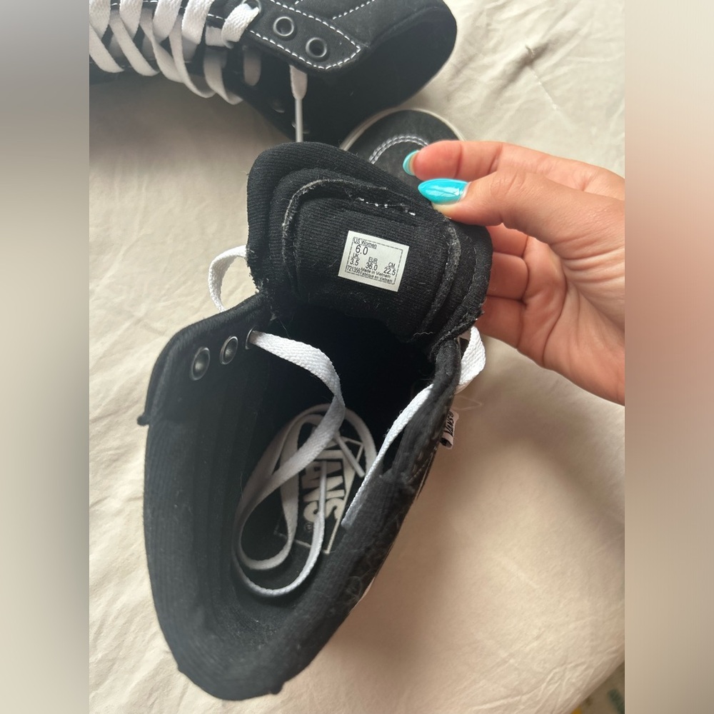 Women’s High top platform Vans